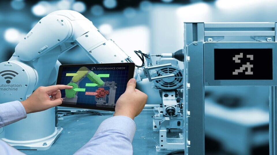 How-the-Internet-of-Things-is-Changing-the-Manufacturing-Process