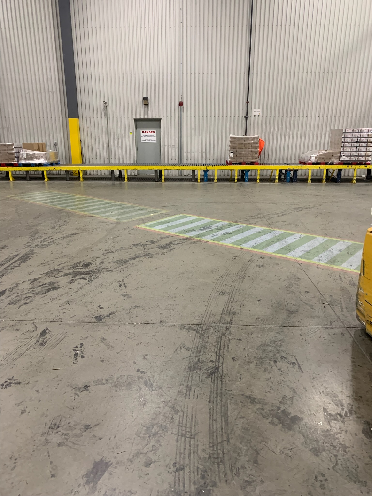 Projector - Indoor or outdoor - 100 watts - 120 volts - Standards - Image 4