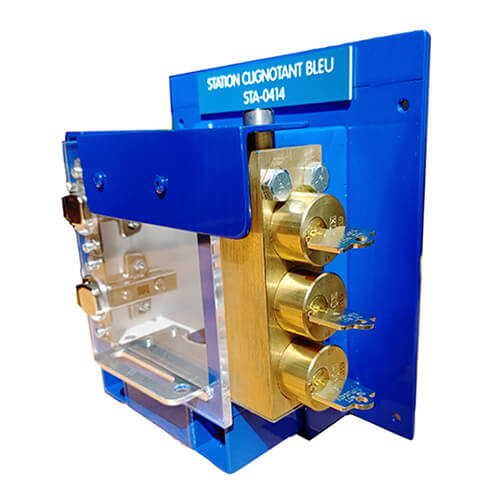 Verrouillage - Boitier mural détachable pour serrure de type ketch - Aluminium 0.125 et PVC 0.50 - Peinture émail bleue - 9x9x4.875 - STANDARD IZ – Image 8